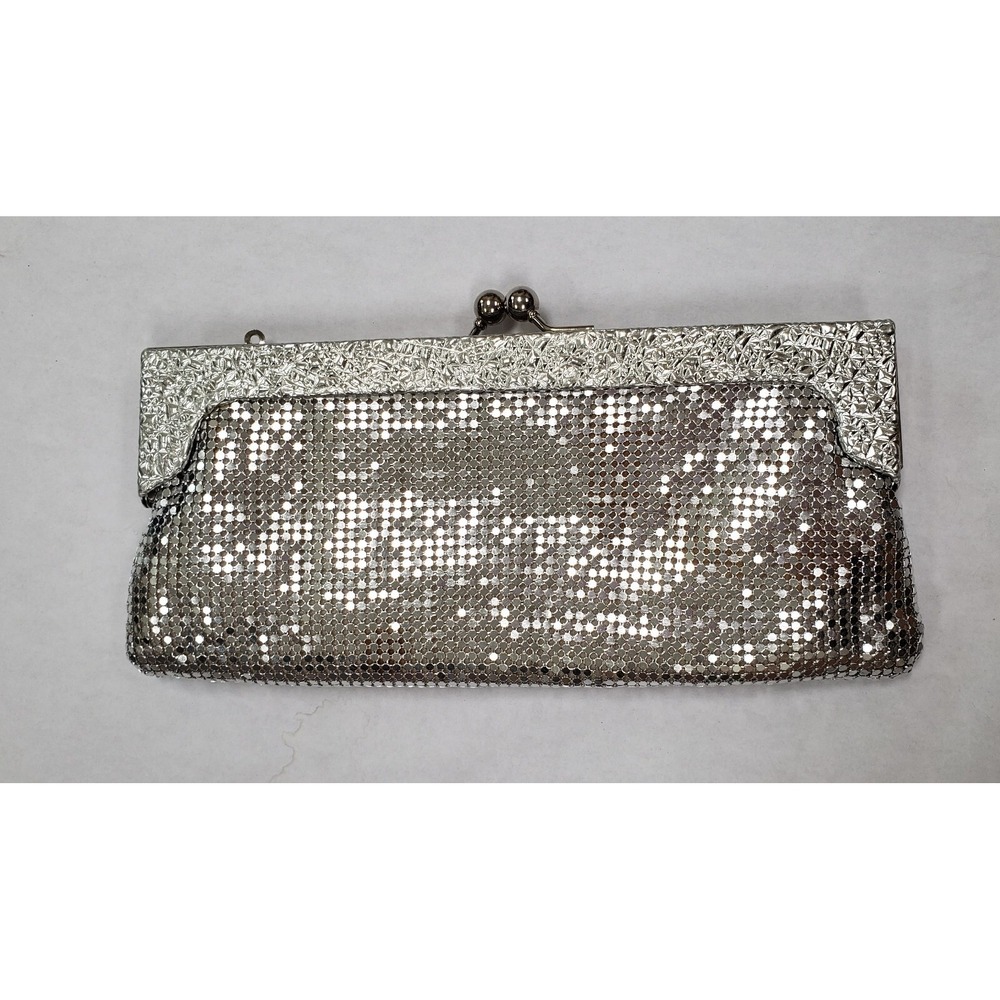 Cache Silver Chain Mail Metal Clutch Wedding Purse *Some Wear on‎ Inside Vintage